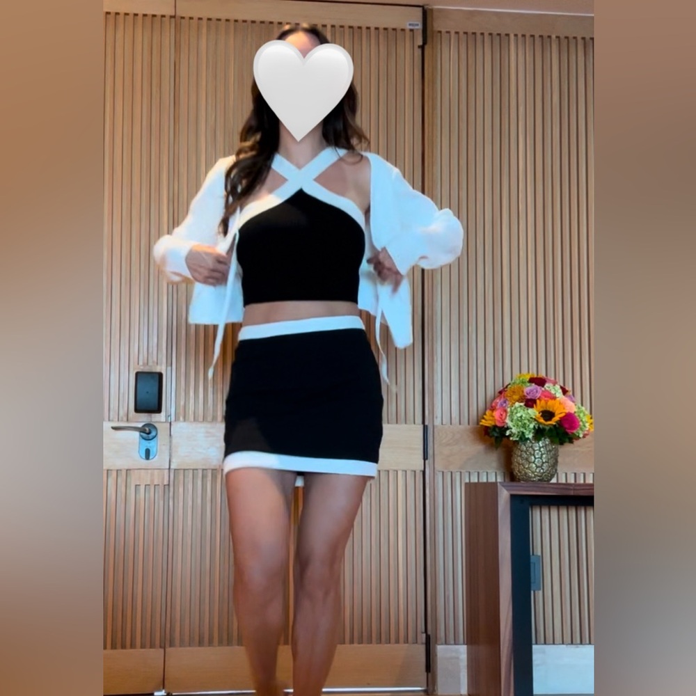 Lulus Skirt & Top Set, size small.